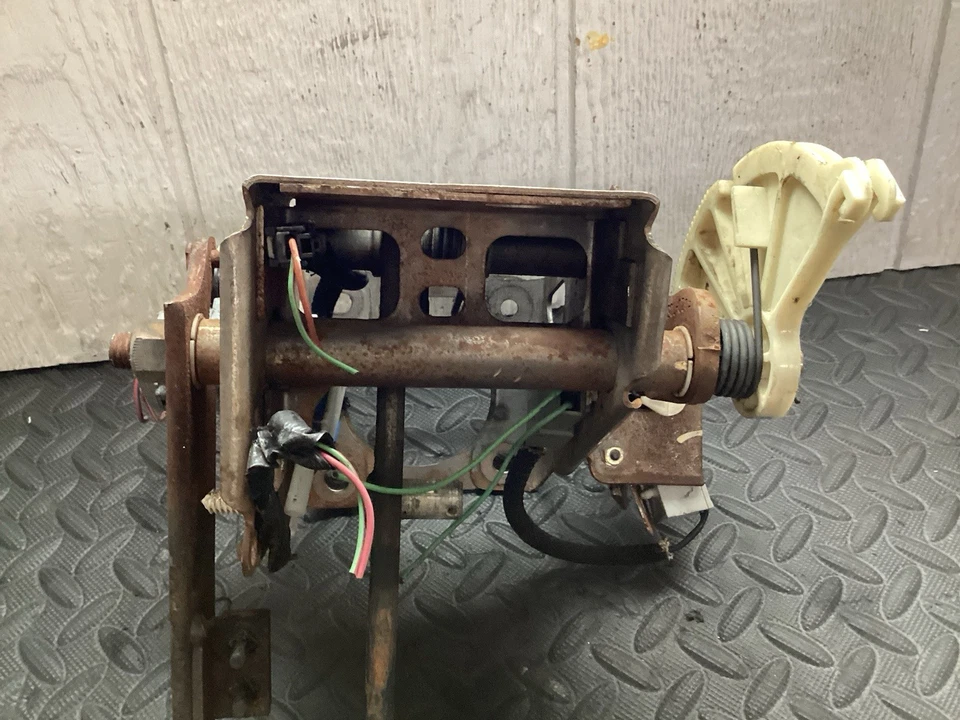 Juego de pedales de freno de embrague para Ford Mustang SN95 1994-2004 OEM Foto 2 de 4