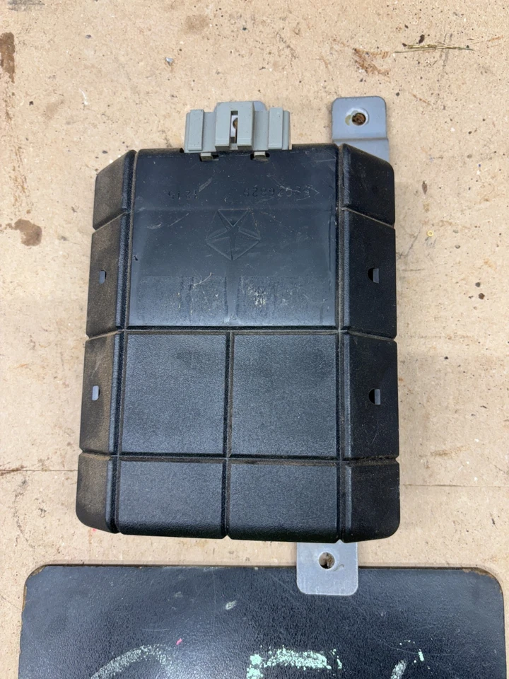 1994 1995 1996 DODGE DAKOTA RAM 1500 MOPAR ABS MODULE 56026829 D250 D150 ANTILOC - Image 2 of 4
