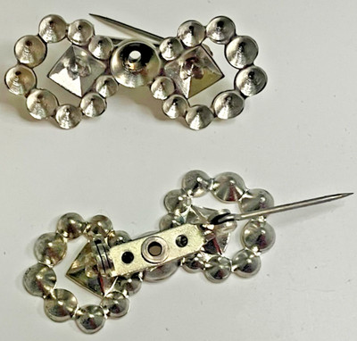 Vintage Lot Of 30 Metal Bow Tie Brooch Creation Jewelry Making Findings