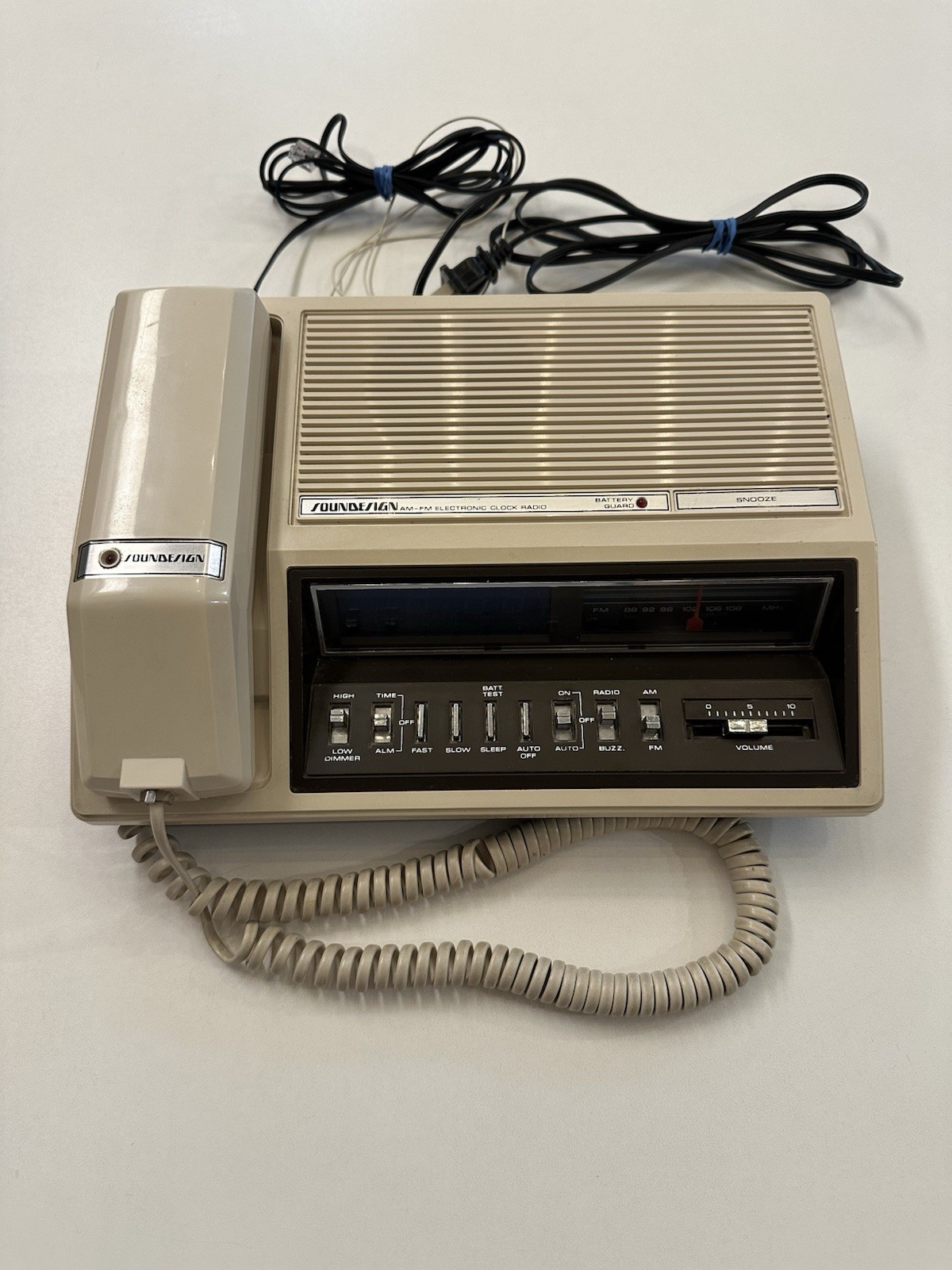 Vintage 80s Soundesign 7560-A Telephone AM/FM Electronic Clock Radio WORKING