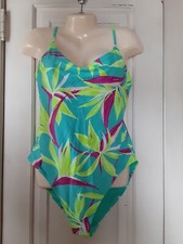 Old Navy Woman's One Piece Lightly Padded Swimsuit Size XL