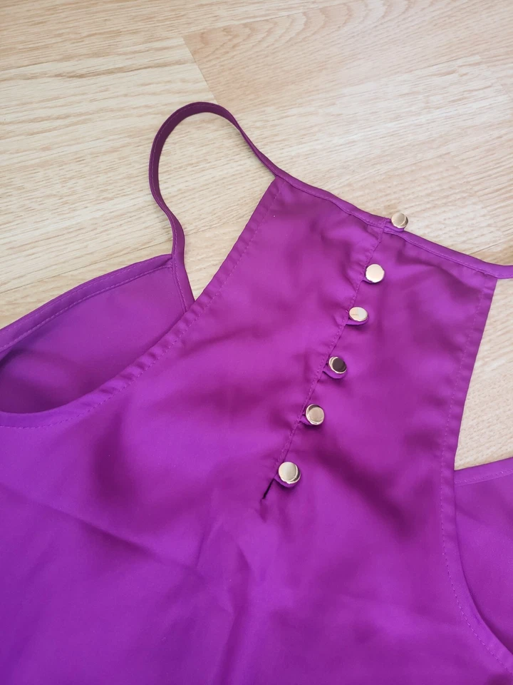 Jennifer Lopez talla M púrpura cuello en V botones satinados cami acanalados correa espagueti tanque Foto 4 de 4