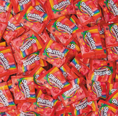 Skittles Gummies Original, Assorted Fruit Flavors, Fun Size Packets (4 Pounds)