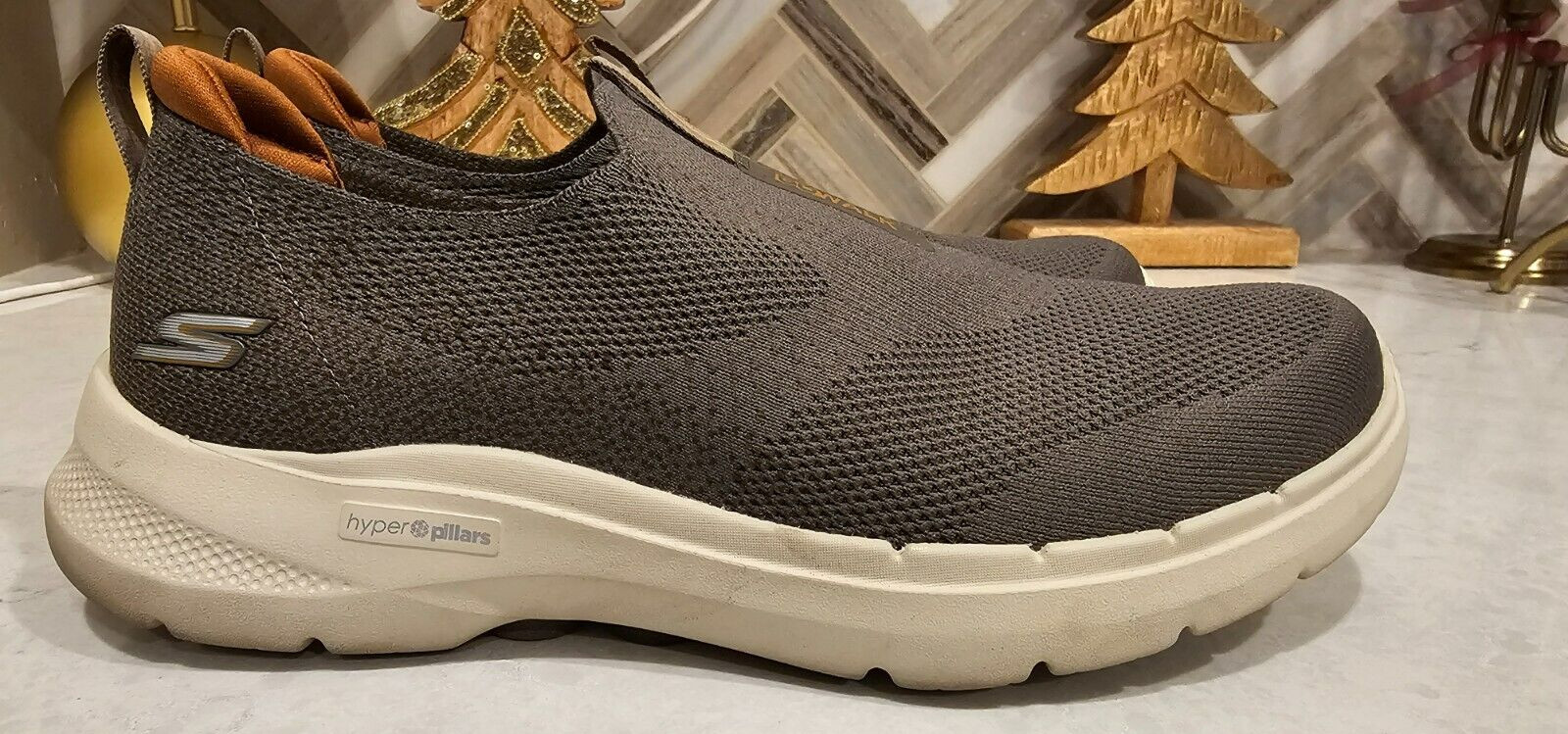 Skechers Go Walk Air Cooled Goga Mat Men's Hyper Pillars Size 10