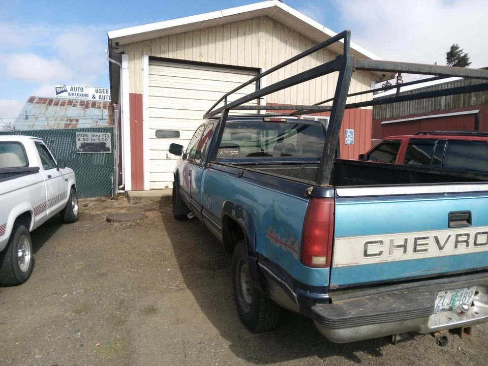 Driver Front Spindle/Knuckle Fits 89-94 CHEVROLET 2500 PICKUP 26764914 Foto 4 de 4