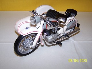Schuco Motorrad NSU MAX weiss mit Beiwagen 1/10