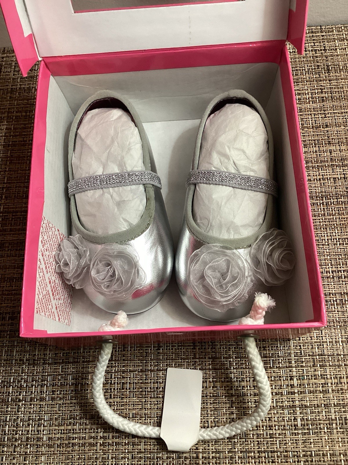STUART WEITZMAN &ldquo;My First Weitzmans" Size 4 (9-12 Months)  Silver Ballet Shoes