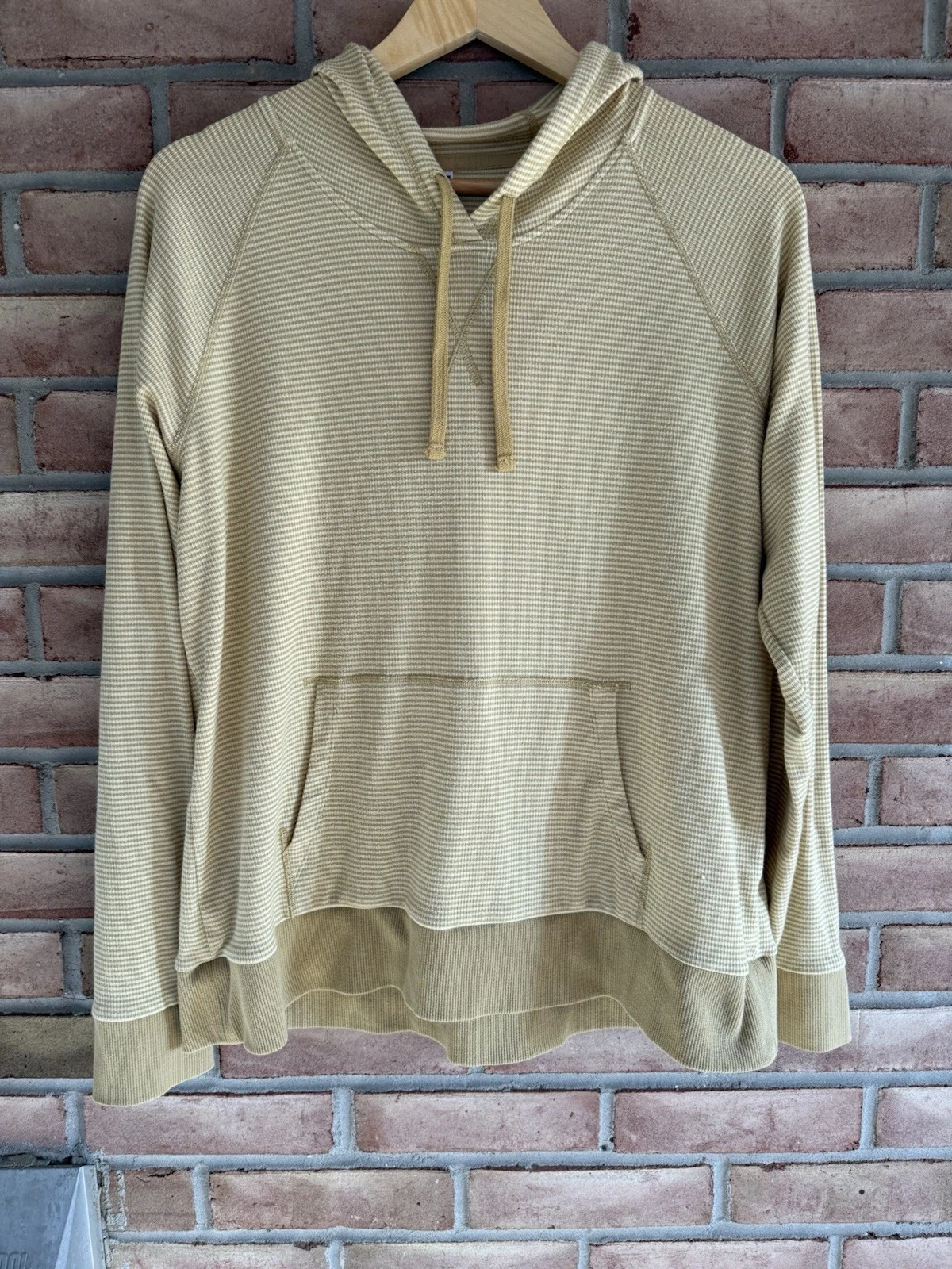 Kuhl Hoodie Women’s Size XL Gold,Tan Striped Sweater Pullover Lightweight