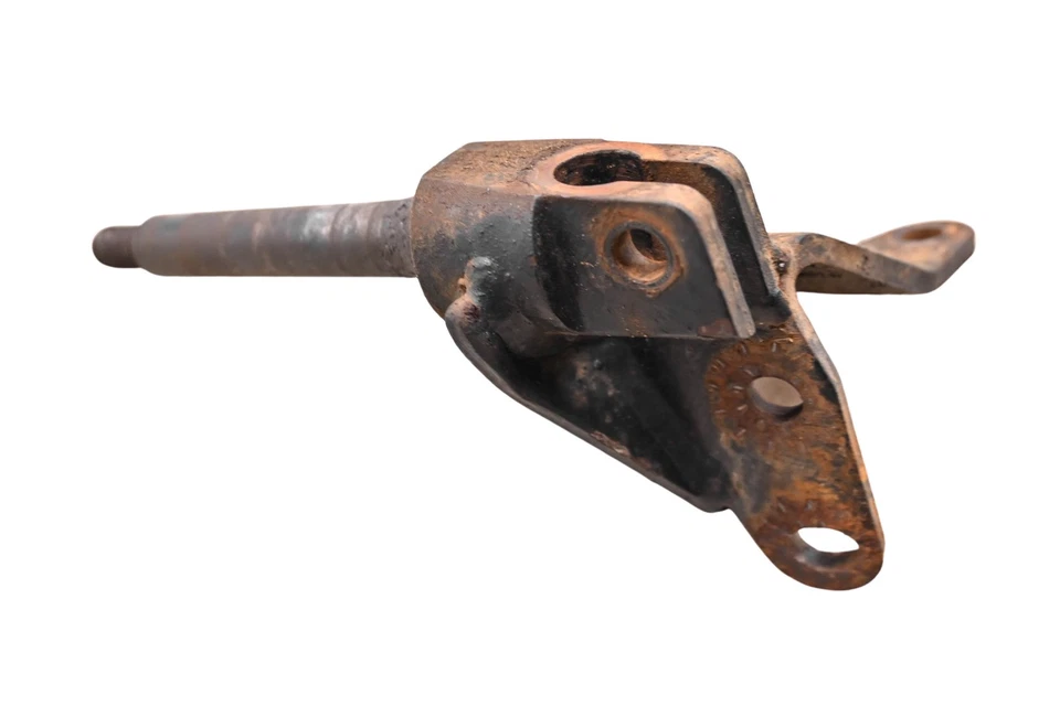 87 Polaris Cyclone 250X 2x4 Front Left Spindle Knuckle - Image 4 of 4