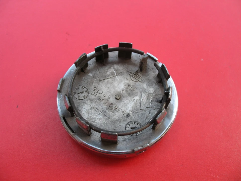 97 98 99 00 01 INFINITI Q45 (1) TAPACUBOS TAPACUBOS TAPACUBOS CUBIERTA CENTRAL USADO #4472 Foto 3 de 3