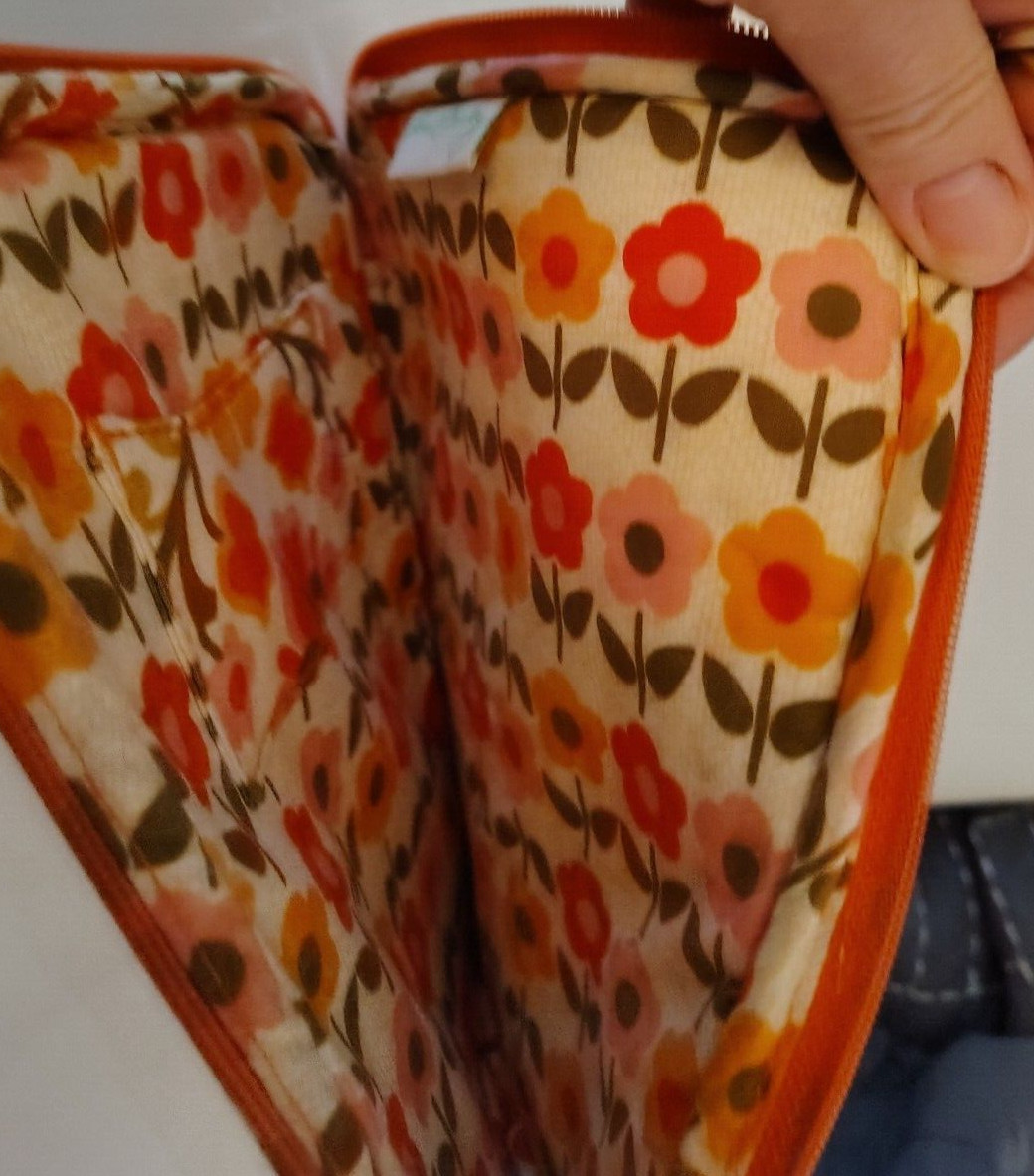 Vera Bradley - "FOLKLORIC Tablet/E-Reader Case / … - image 10