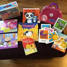 PEPPA PIG  STORAGE CASE &PUZZLES X2, FLASH CARDS, SPOTS ALPHABET DVD,BOOKS 3YRS+