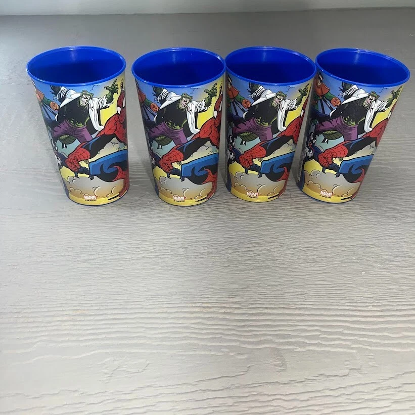 Tazas de plástico BPA de los personajes de Marvel Avengers de 12 oz. Juego de 4 nuevos Foto 3 de 4