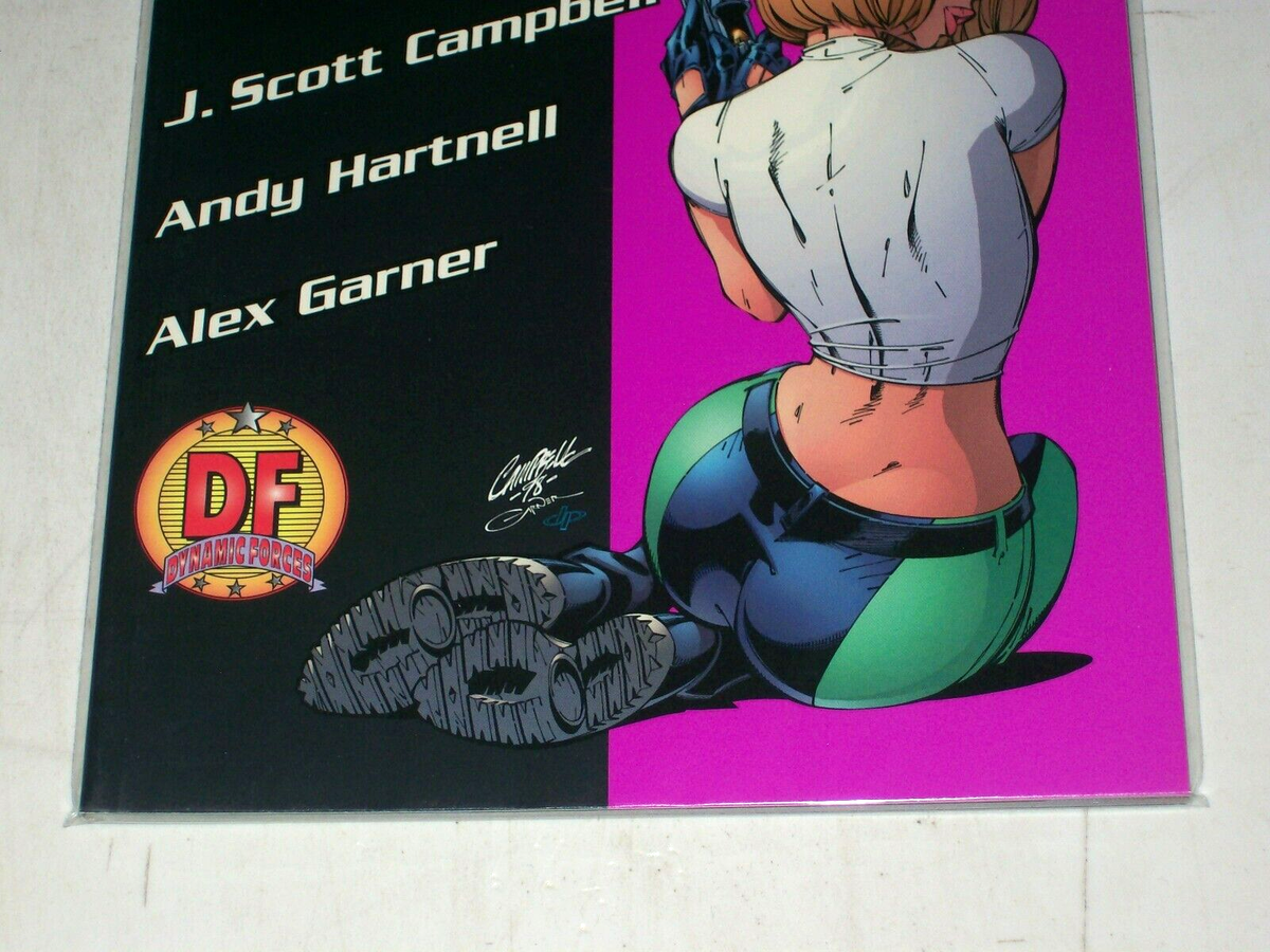 Danger Girl The Dangerous Collection #1 Gold Foil Variant Cover NM