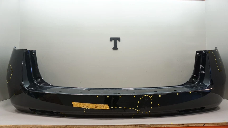 Panel de cubierta de parachoques trasero Honda Odyssey 2011-2017 original OEM 71501TK7700 Foto 2 de 4