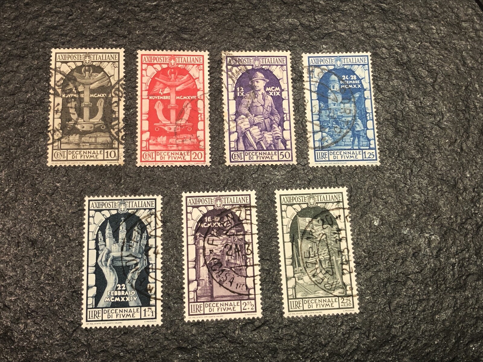 Picture 1 of 8