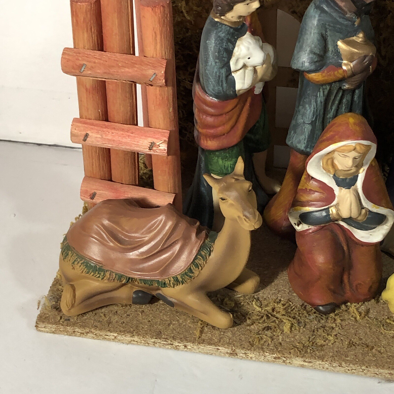 Nativity Scene Shunmei 12 Piece Ceramic 5" Figurines with Mossy Stable Complete