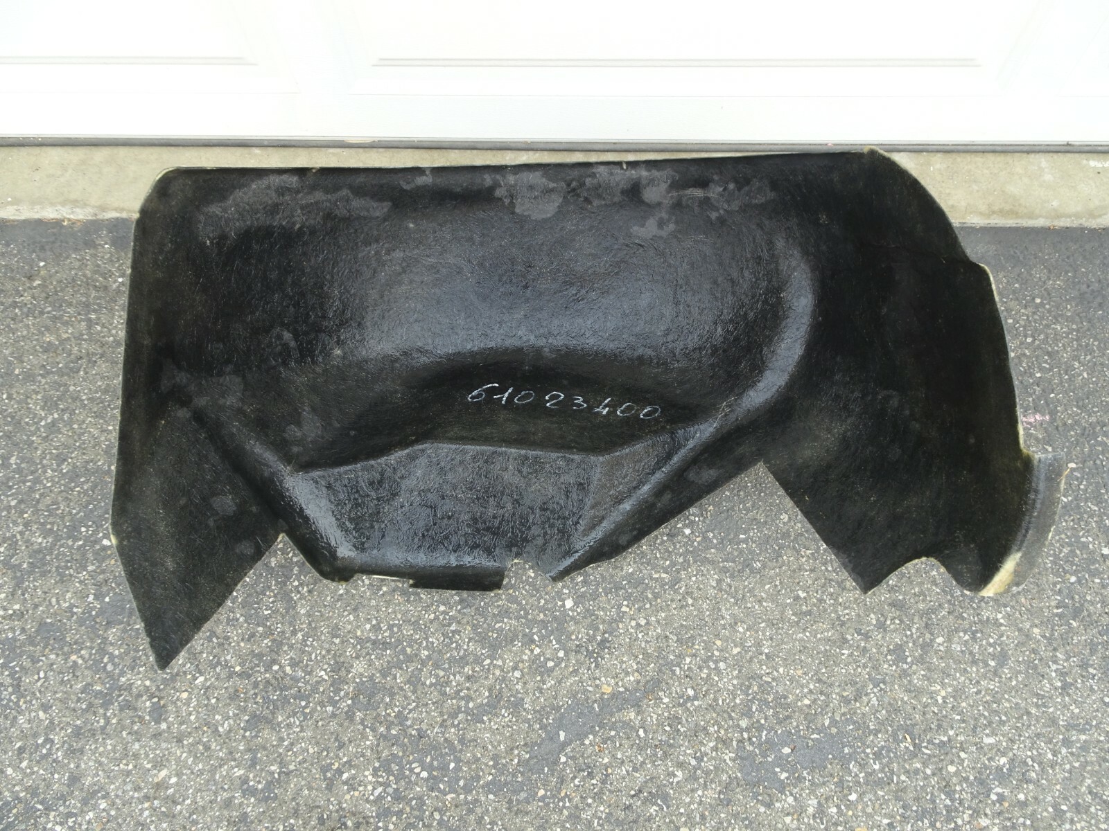 FERRARI 512  84  BBI FRONT RIGHT FENDER INNER LINER OEM FERRARI PARTS 610 234 00