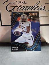 2022 Panini Select Draft Picks Blue Field Level Romeo Doubs #114