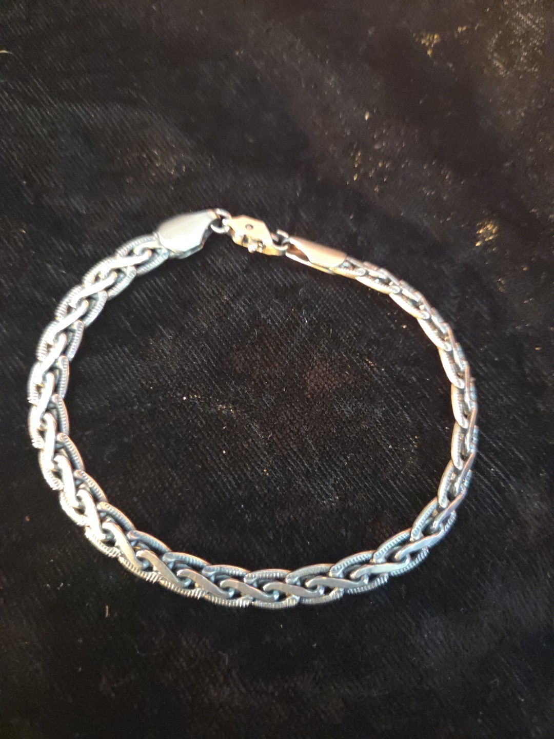 Picture 1 of 5
