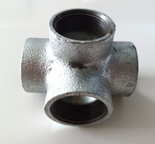 1 1/4 Side Outlet Tee Galvanized Steel Pipe Fitting