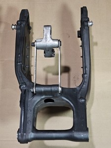 2023 19-23 Kawasaki ZX636 ZX6R Ninja 636 GENUINE OEM Rear Swingarm Arm
