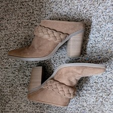 Universal Thread Faux Suede Mules Heels 6 Braid Trim