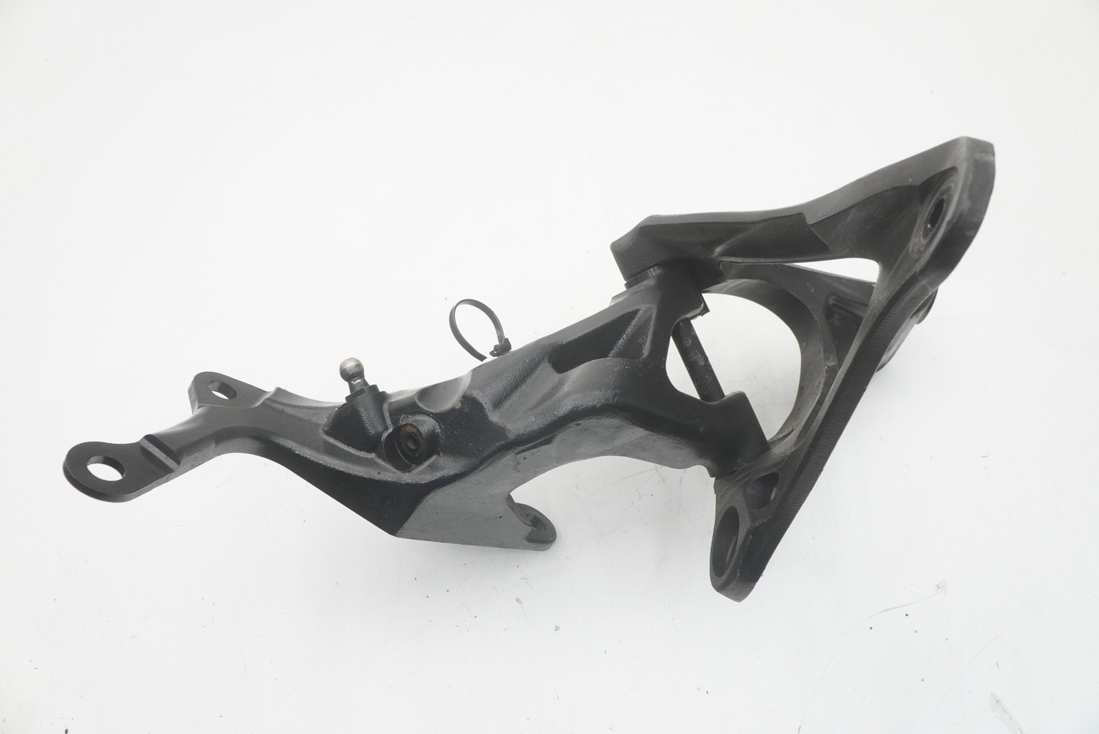 McLaren 720S Spider 2020 Front Right Hinge bracket P/N 14AB696SP