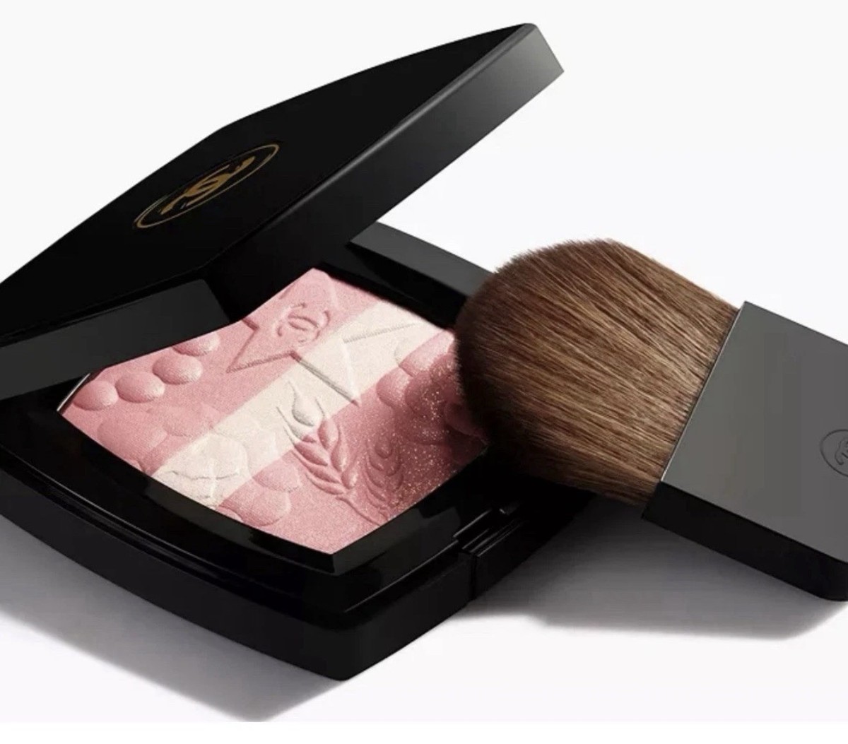 CHANEL Illuminating Powder Blush #997 Rose Lumiere Holiday 2025