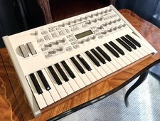 Access Virus TI Polar 37 Keys Synth  *IMMACULATE*  w/ Custom Cover, Manual, Box