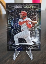 2023 Panini Chronicles - Obsidian Barry Larkin #23 Electric Etch Red