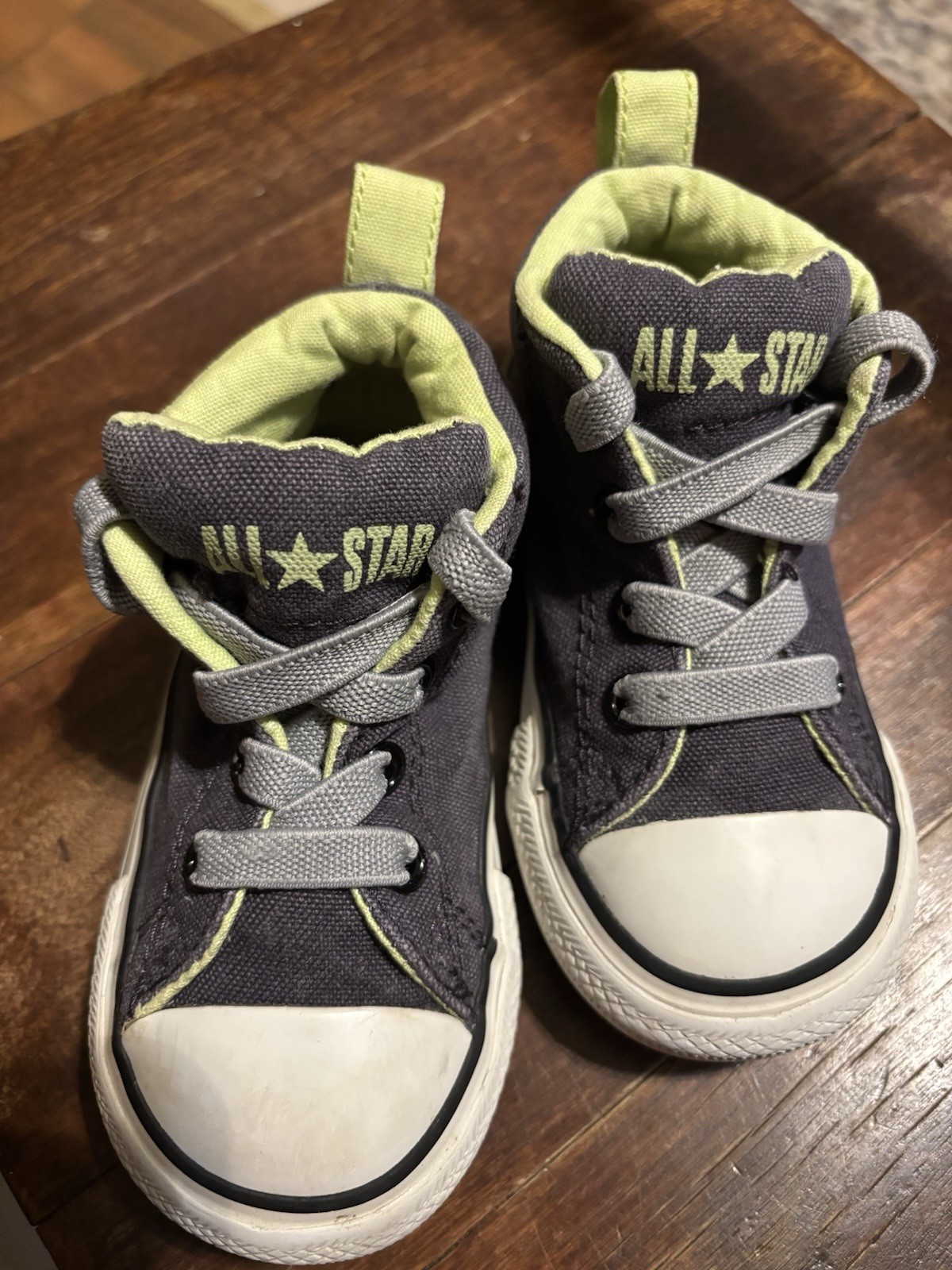 Converse Allstar Hi-top Child’s Tennis Shoes Size 6 Gray With Lime Green Accents thumbnail 9