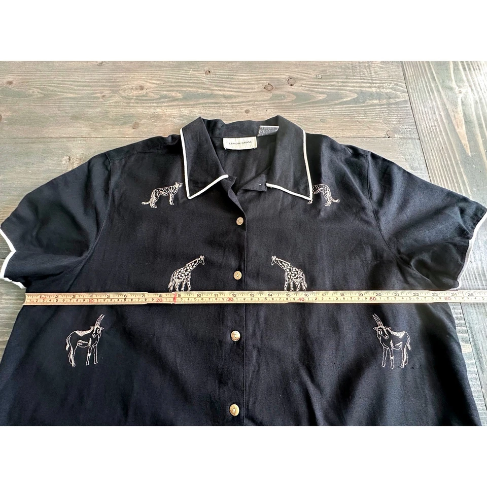 Top de Colección Hierba Limón Negro Bordado Safari Animales Manga Corta Mujer Talla XL Foto 4 de 4