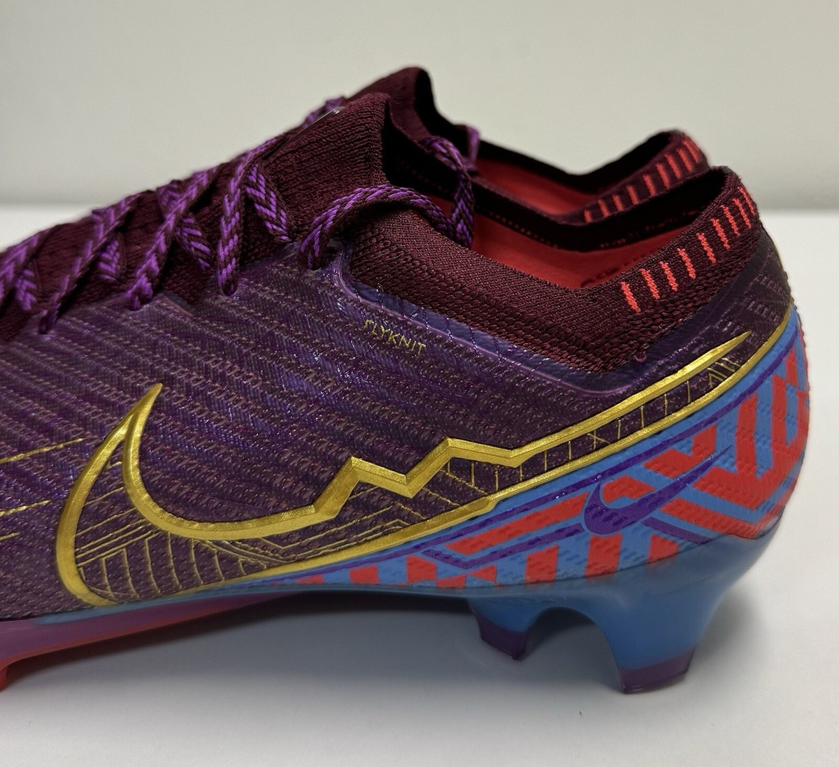 nike mercurial maroon