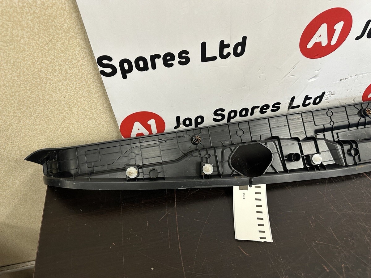 Saic Maxus E Deliver 3 2021-2024 Rear Door Step Trim P/N C00174949 