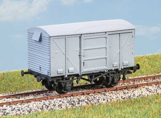 Parkside Models PC42 BR 12T Fruit Van (LMS Type) Kit OO Gauge