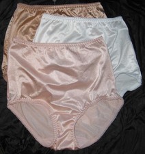 NEW SZ 5 VANITY FAIR PINK BEIGE WHITE SHINY LIGHT CONTROL BRIEF PANTIES 40301
