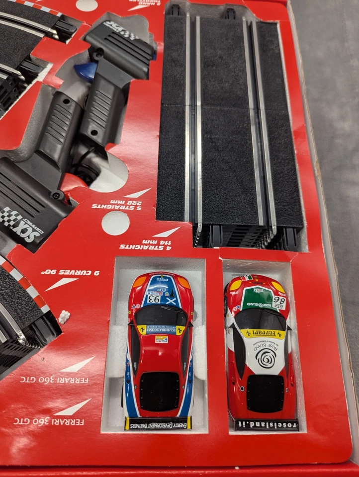 2009 SCX компактный GT гонки Ferrari автомобиля слот трек бокс-сет 1:43 Target эксклюзивный - Изображение 4 из 4