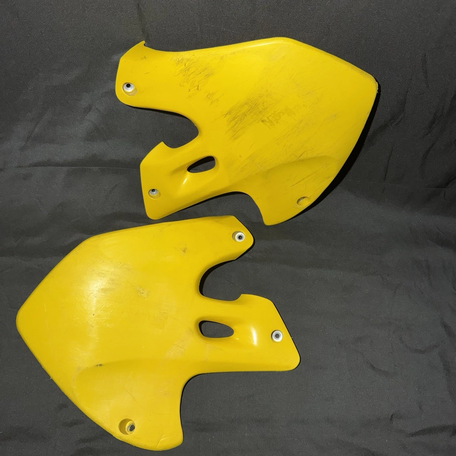 1999-2000 Suzuki RM250 Rm 250 Yellow Radiator Shrouds Scoops Plastics