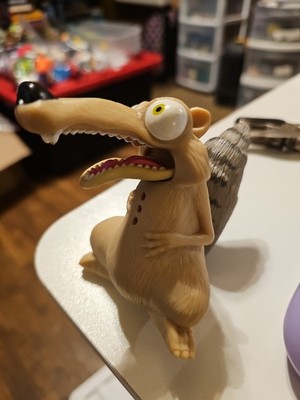 Ice Age Scrat Squirrel Burger King Toy 2005 Works Pull Tail & it's Teeth Chatter