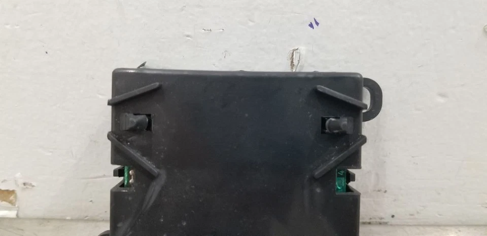 89 MÓDULO DE CONTROL DE BLOQUEO ROBO CHEVY CORVETTE 16039969 Foto 3 de 4