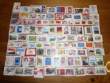 Kiloware, ca. 100 verschiedene Briefmarken aus den Niederlanden (2), auf Papier