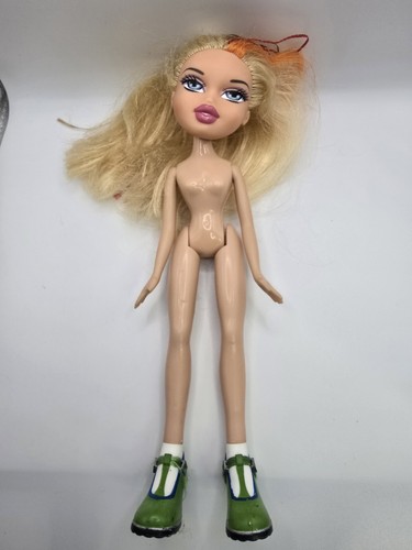 Muñeca Bratz Cloe Tokyo A Go Go 2001 primera edición muñeca - defectuosa - dedo roto - Imagen 2 de 17