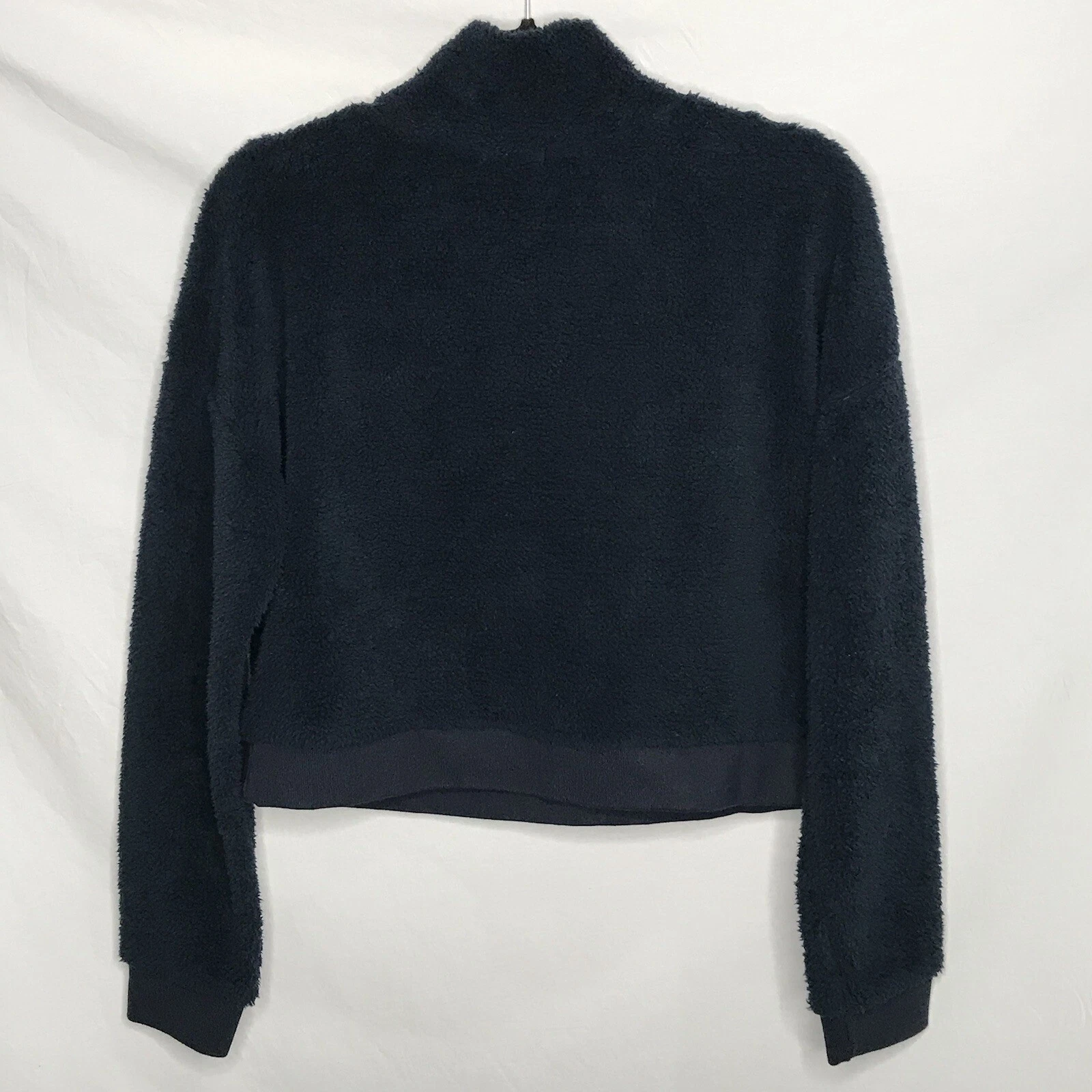 beyond-yoga all time sherpa faux fur cropped pullover hoodie