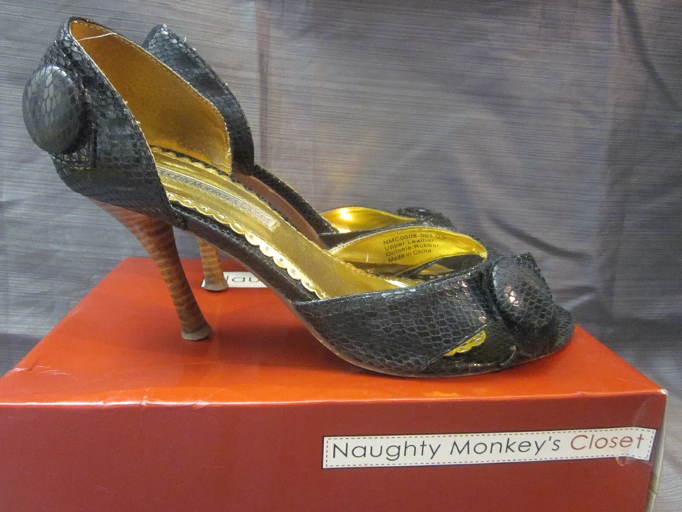 Naughty Monkey's Closet - Zapatos de tacón alto de cuero MAMMA MIA negros precio de venta sugerido por el fabricante 74 USD Foto 4 de 4