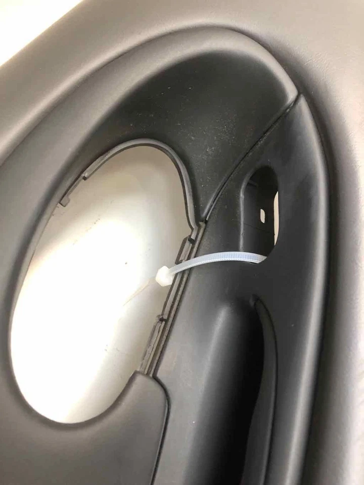 Ford Taurus 1999 sedán panel de moldura de puerta trasera 4 puertas lado izquierdo del conductor LH OEM Foto 4 de 4