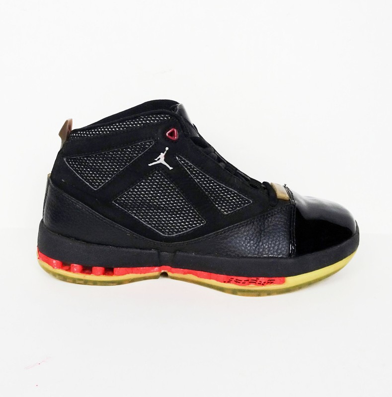 Air Jordan Vintage 16 Retro Bred 834011 061 Youth 5.5 38 Basketball Shoes Athlet