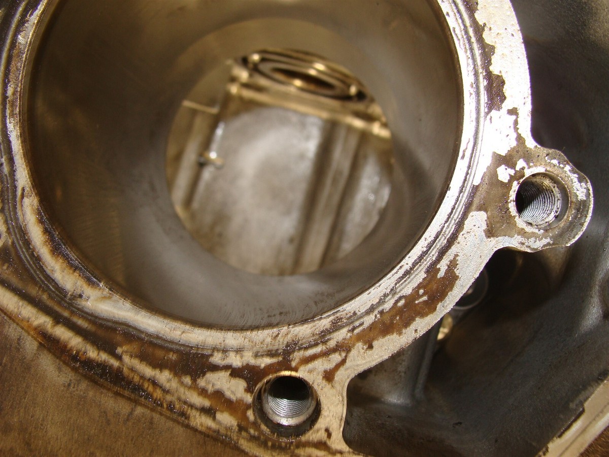 ONAN ELITE LINAMAR 14HP ZX390 crankcase set cylinder block cases