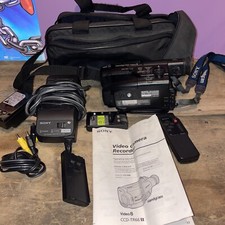 Sony Handycam Video 8 CCD-TR66 - TURNS ON - PARTS OR REPAIR