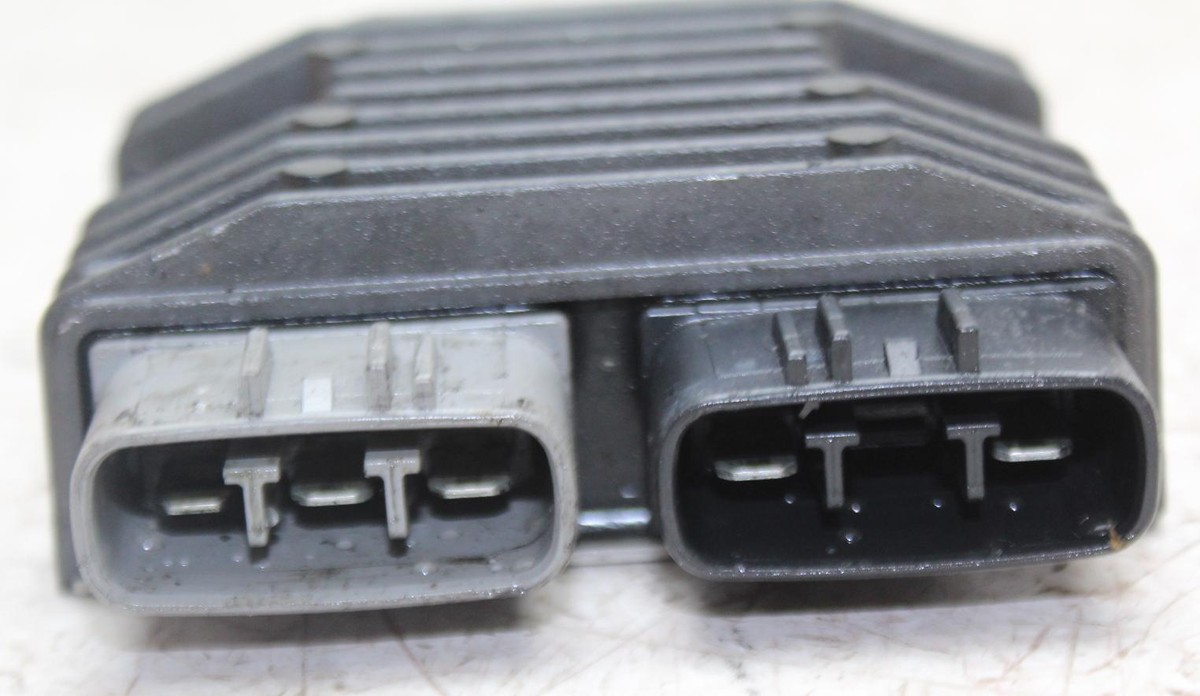 04-05 KAWASAKI NINJA ZX10R ZX1000C RECTIFIER VOLTAGE